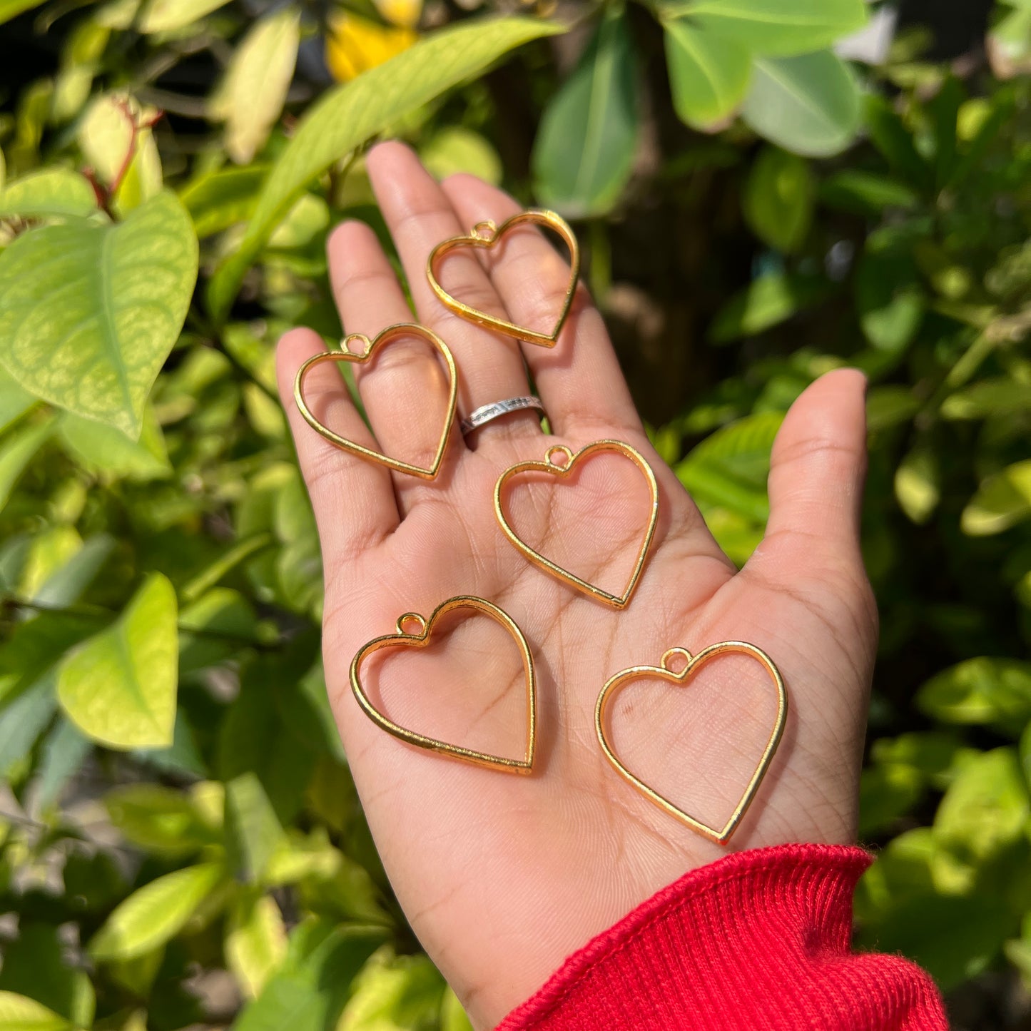 Heart Shape Metal Pendant Frame (Set of 5) - Golden