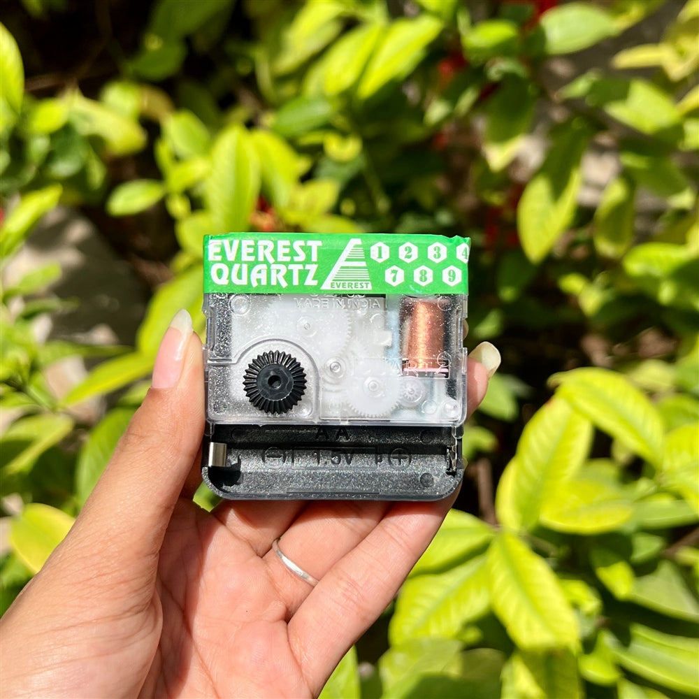 Quartz Clock Machine – White Gear – 12mm Shaft (Step Movement) – Epoxy ...