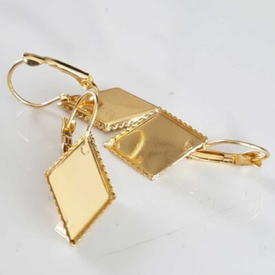 Square Lever Back Base Golden - 2 Pairs