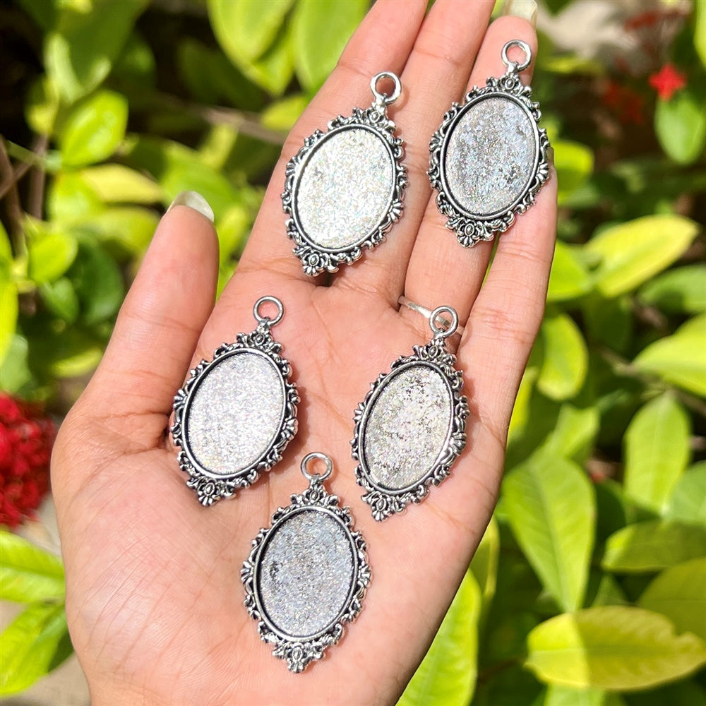 Antique Oval Pendant Frame with Loop (Set of 5)