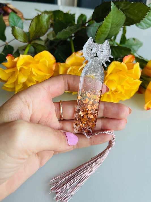 Bookmark Cat 10x4cm 3mm Depth Silicone Mould